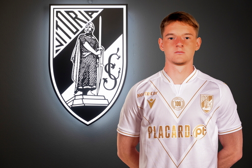 Кирилл Зинович в "Витории". Фото vitoriasc.pt