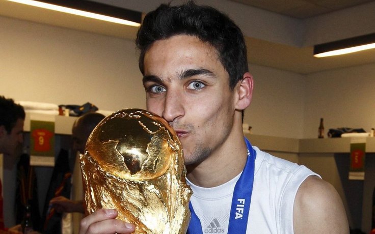 Хесус Навас с Кубком мира-2010