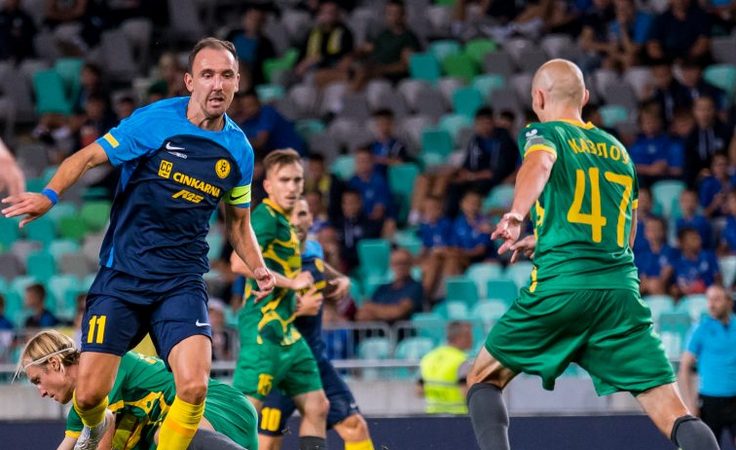 Денис Попович в матче с "Неманом"