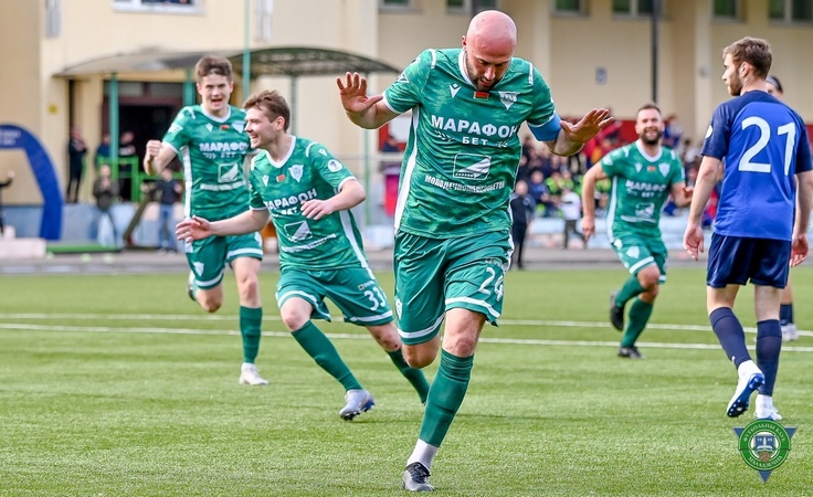 Юрий Козлов. Фото - vk.com/fcmolodechno