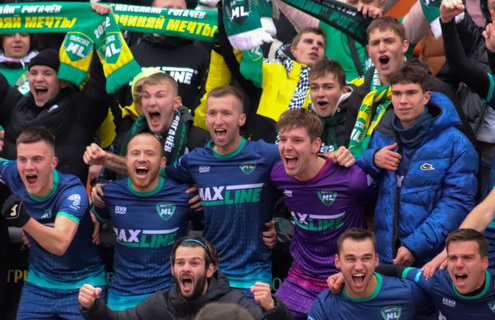 Триумф "Макслайна". Фото ФК "Макслайн"