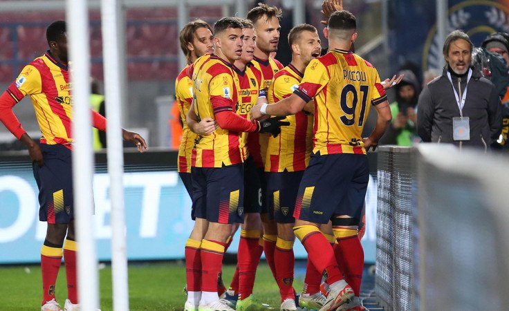 "Лечче" и "Кальяри" сразятся в "матче за шесть очков". На кого ставить?