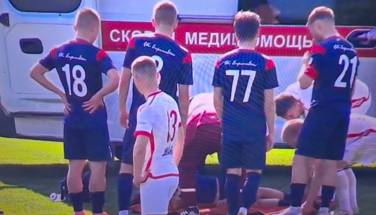 В матче "Барановичи" - "Лида" игрок хозяев потерял сознание, его увезли на "скорой"