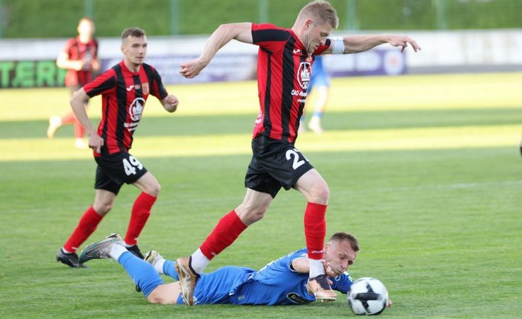 ЧБ-2024. Славия - Динамо Мн - 1:1. Павел Чикида и Дмитрий Подстрелов. Фото ФК "Славия"