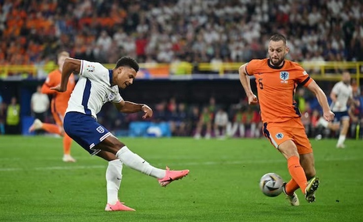 ЕВРО-2024. 1/2 финала. Нидерланды - Англия - 1:2. Олли Уоткинс забивает решающий гол