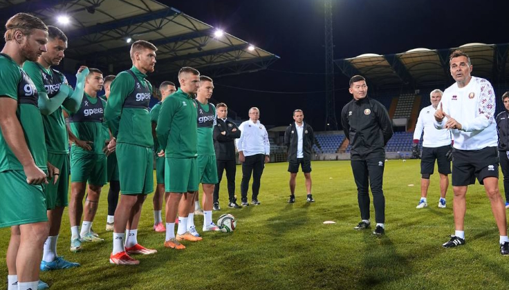 Сборная Беларуси. Карлос Алос. Фото АБФФ