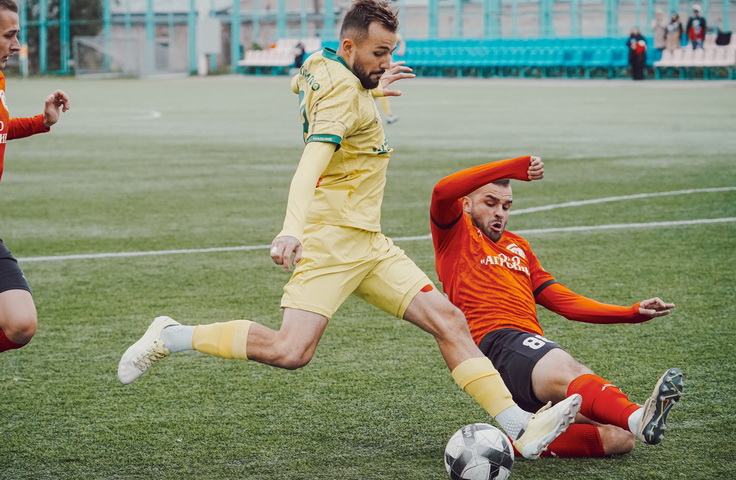 Макслайн - Нива. Кирилл Кириленко и Роман Козел. Фото ФК "Макслайн"