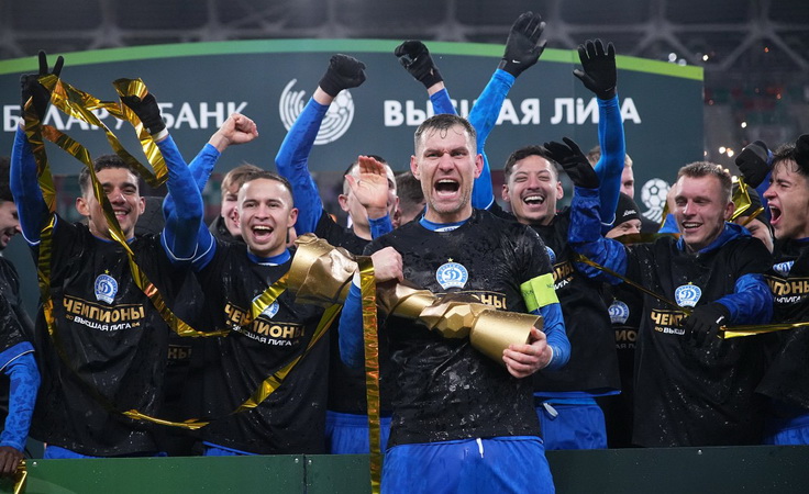 Сергей Политевич с чемпионским кубком. Фото БФФ