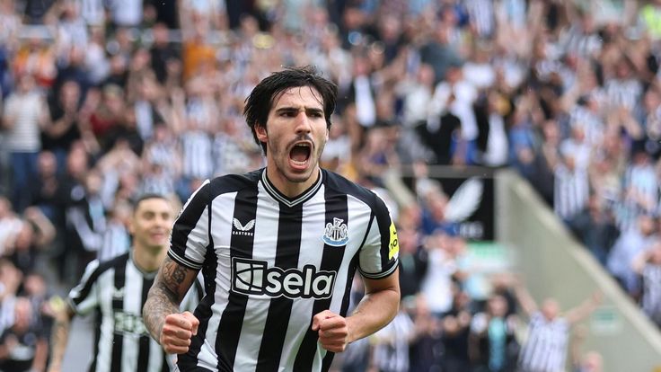 Сандро Тонали