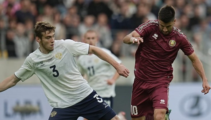 Товарищеский матч. Беларусь - Россия. Валерий Громыко. Фото АБФФ