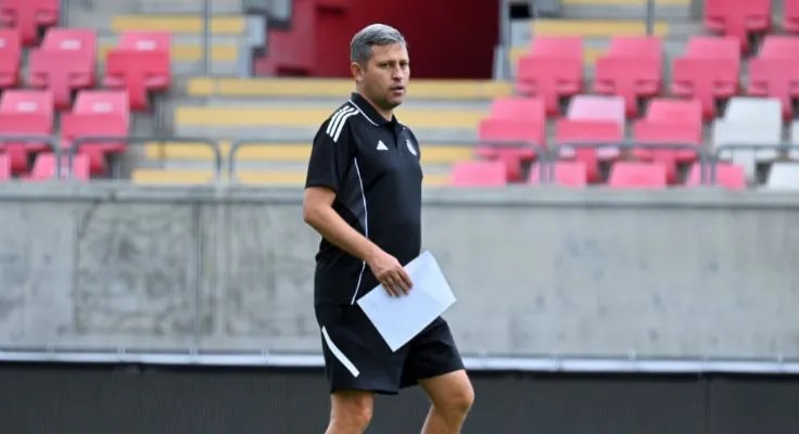 Диего Флорес