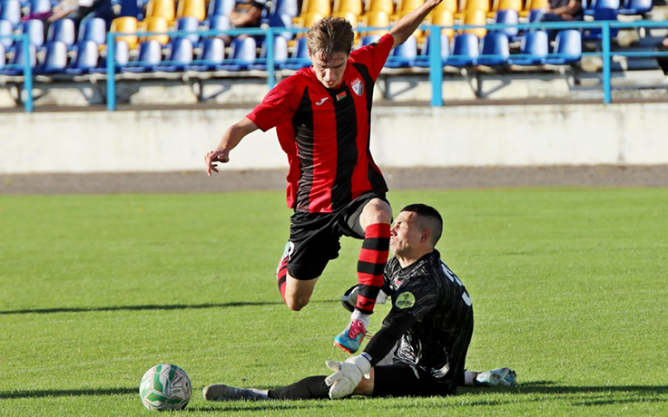 ЧБ-2025. Локомотив - Белшина. Арсений Ачаповский и Павел Пришивалко. Фото ФК "Белшина"