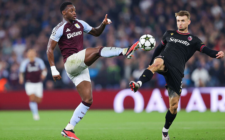 ЛЧ (2024/25). Астон Вилла - Болонья. С мячом Джон Дуран