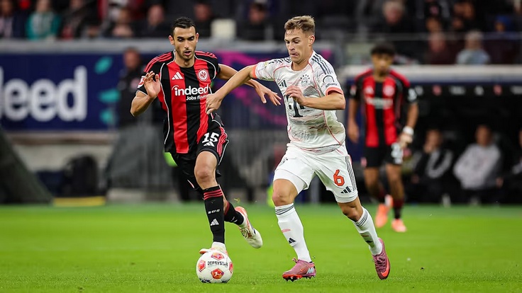 Германия-2025/26. 6-й тур. Айнтрахт - Бавария - 0:3. Йозуа Киммих