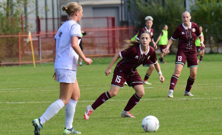 Девичья сборная Беларуси WU-17. Фото АБФФ