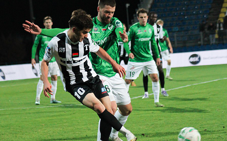 ЧБ-2025. Торпедо-БелАЗ - Гомель. Алимардон Шукуров и Игорь Заяц. Фото ФК "Торпедо-БелАЗ"