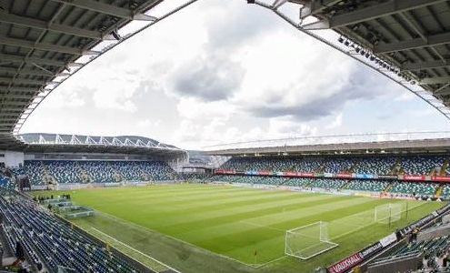Стадион Виндзор Парк. Белфаст