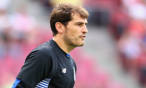 Икер Касильяс