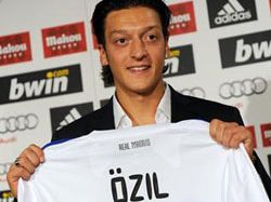 Месут Озил. Фото - eurosport.ru