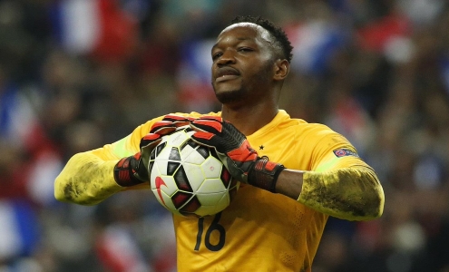 Стив Манданда